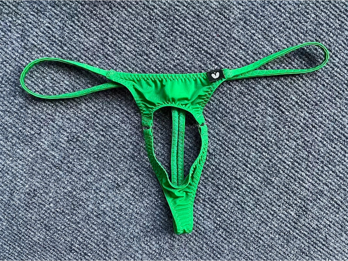 Cruising String – Minimalist Gay Thongs